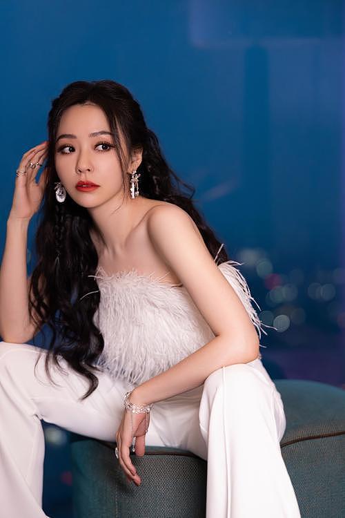 钱再多有什么用?41岁张靓颖的现状,给所有中年女性提了个醒(组图) - 11