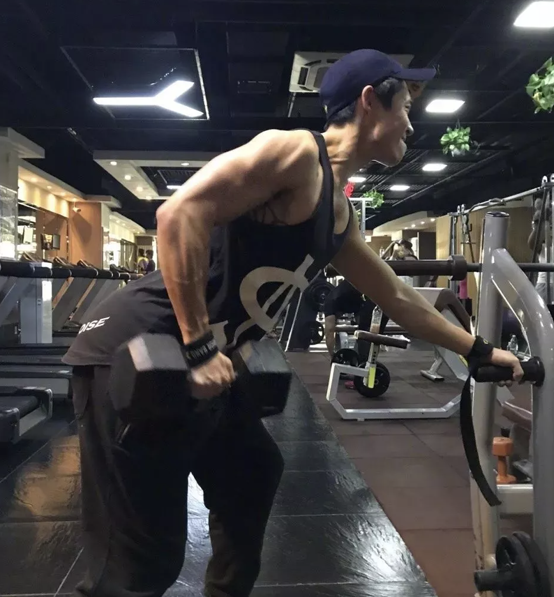 【帅哥】花美男魏晨，39岁变成肌肉硬汉了？（组图） - 14