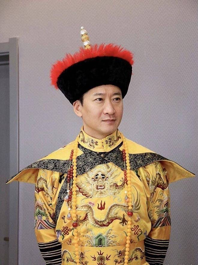 拍戏强硬舌吻、肇事逃逸、动手打人,周杰的标签到底哪些是真的?(组图) - 15
