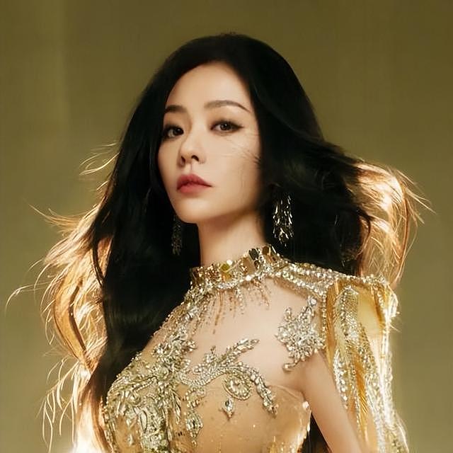 钱再多有什么用?41岁张靓颖的现状,给所有中年女性提了个醒(组图) - 2