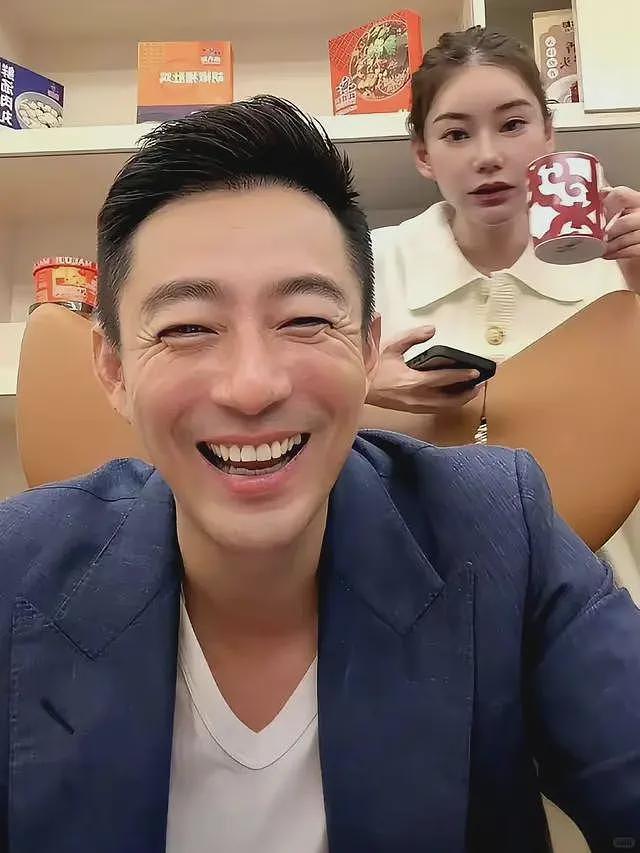 汪小菲马筱梅陪完大S儿女回京，女方挺孕肚步履蹒跚，回看二人恋爱时间线（组图） - 30