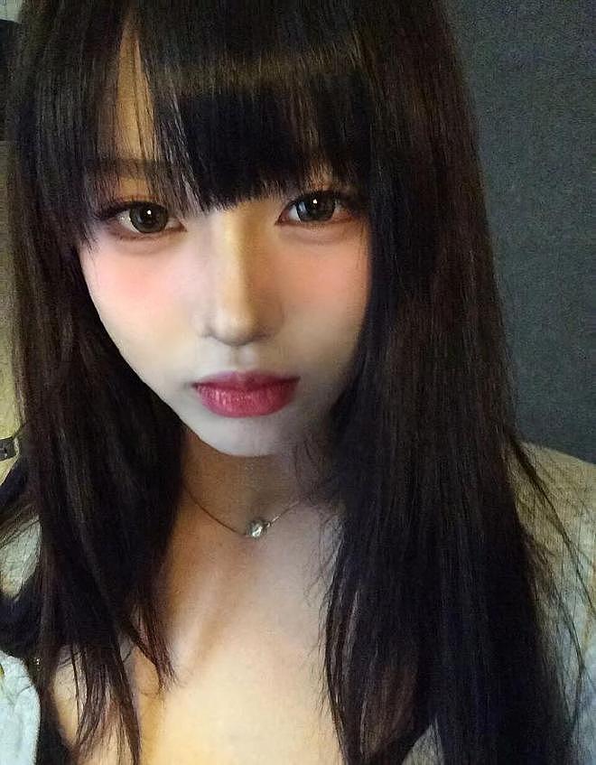 小苹果晒与男友海边搂腰合影,官宣恋情,网友:汪峰要当岳父了(组图) - 8