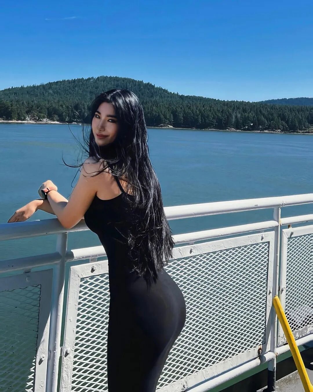 【美女】顶级健身模特!超S型完美曲线,凹凸有致,充满了力量与柔情(组图) - 3