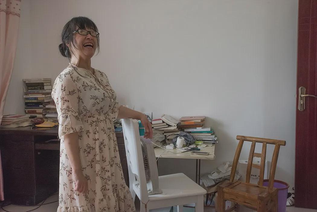 49岁“女流氓诗人”宣布绝经,却治好了20w网友的焦虑(组图) - 23