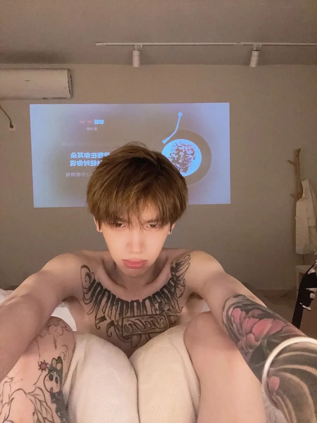 【帅哥】谁家的可爱尤物,极品细狗小鲜肉,这不就是小说里的Omega吗(组图) - 12