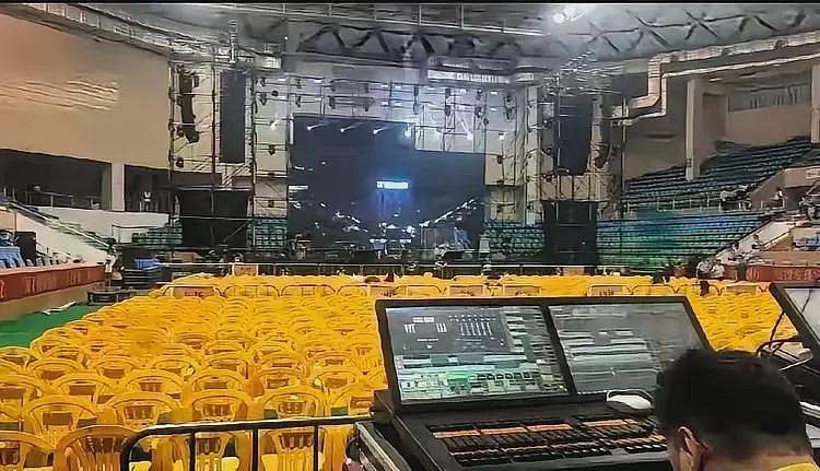 离开F4的朱孝天闹了笑话，演唱会门票从600降到50，硬塞给外卖员（组图） - 1