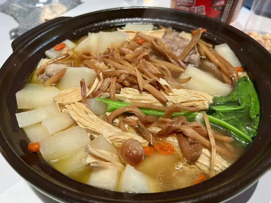 鹤岗“房产一哥”，转行擦边背后（组图） - 18