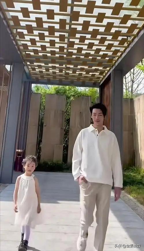 张亮儿子疑出事，被曝与女同学恋爱闹出怀孕，15岁早恋后送出国（组图） - 16