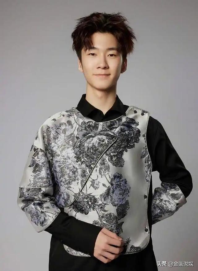 张亮儿子疑出事，被曝与女同学恋爱闹出怀孕，15岁早恋后送出国（组图） - 24