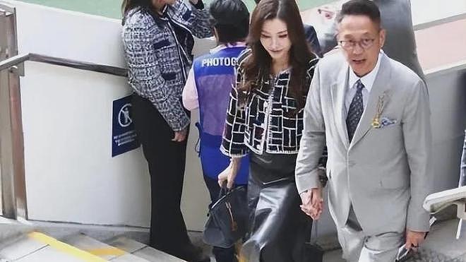 李嘉欣嫁豪门17年秀恩爱，老公熬成老头！每月200万“豪门低保”（组图） - 10
