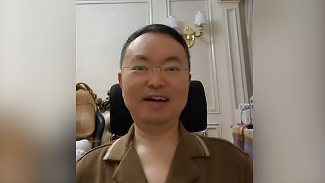 蔡磊今年首次直播：与疾病的战斗从未有一刻停歇（组图） - 1