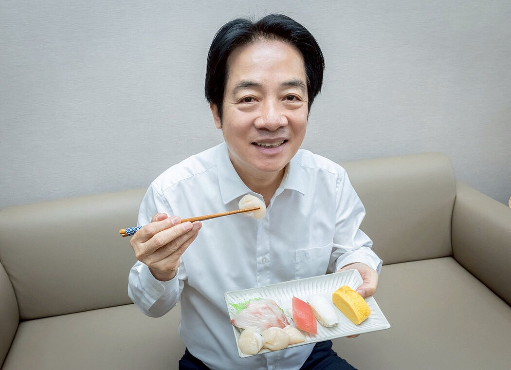 中日争端中,台湾人吃日料对高市早苗表达支持(组图) - 1