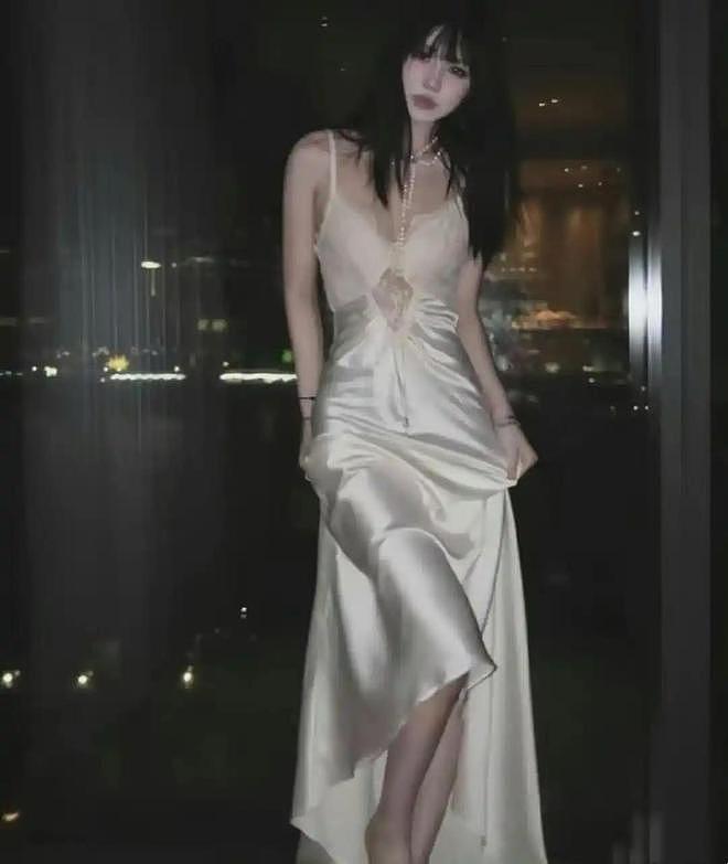 汪峰大女儿疑似恋爱,晒与男生搂腰合照,离开章子怡后变化好大(组图) - 6