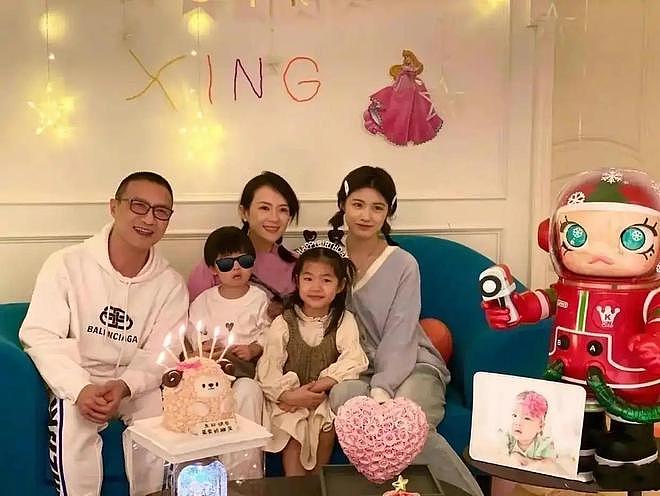 汪峰大女儿疑似恋爱,晒与男生搂腰合照,离开章子怡后变化好大(组图) - 3