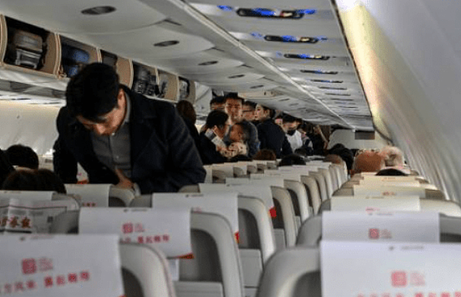 中日关系恶化！传北京要求航空公司削减日本航班至明年3月！旅客退订潮扩大（组图） - 3