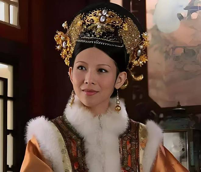 落地凤凰不如鸡？52岁蔡少芬为钱奔波瘦脱相，被王晶嘲讽不上进（组图） - 13