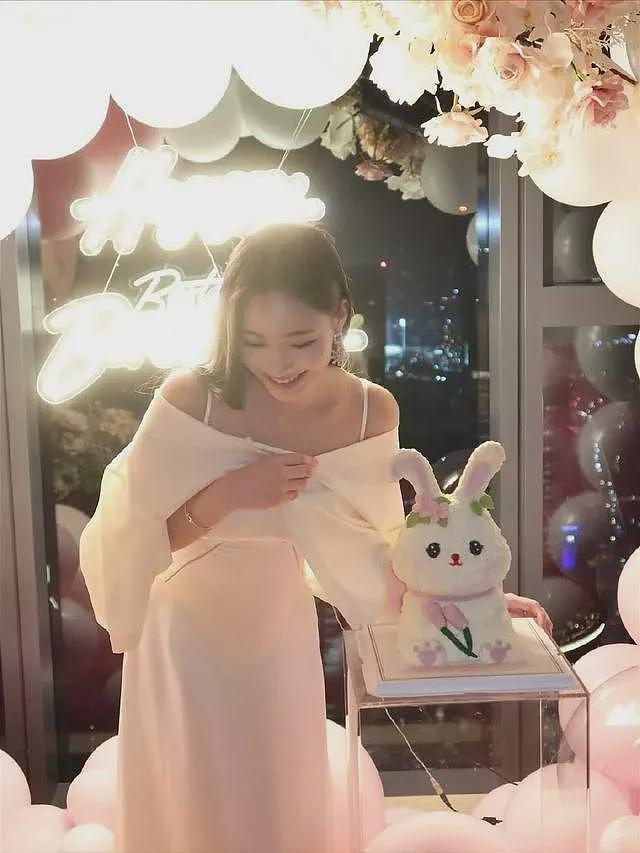 汪峰女儿小苹果恋爱了！男友身高超190家境优（组图） - 2
