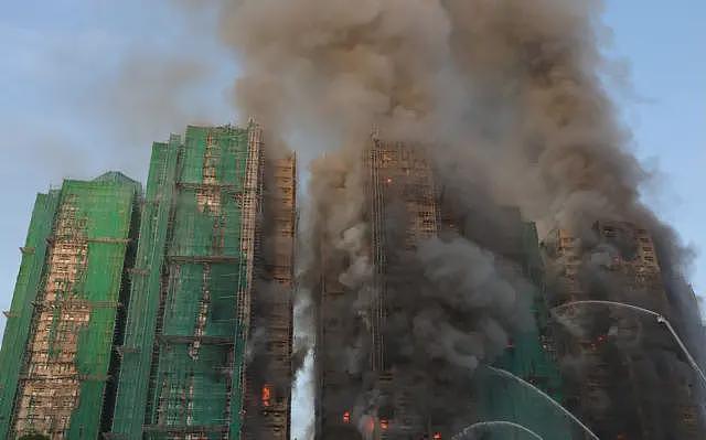 大埔火警44死279人失联:香港主权移交后第二宗五级大火,警方拘三名工程公司人员(组图) - 8