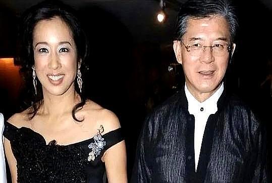 王晶曝霍震霆离婚内幕,罗康瑞早与朱玲玲约定,只是碍于豪门体面(组图) - 5