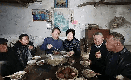 许家印前妻资产曝光,被指“技术性离婚”获数百亿(组图) - 2