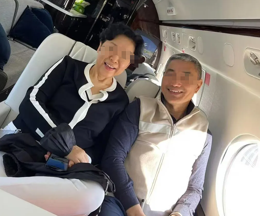 华裔千金名媛大撕X！靠晒离谱奢华日常涨粉400万，却被真·名媛爆她家族诈骗爱背假货？（组图） - 4