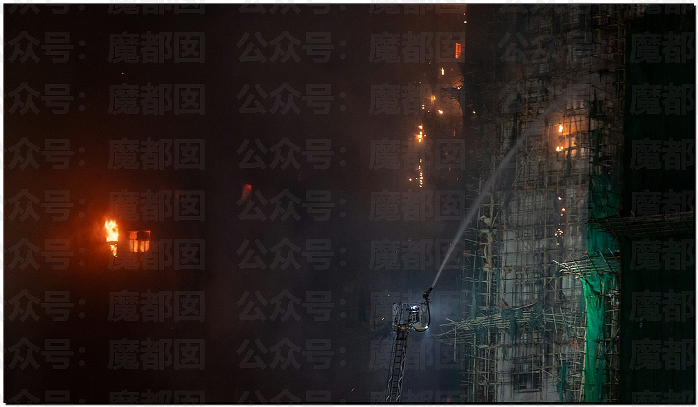 香港大火仿佛人间炼狱！竹子脚手架揭露行业腥臭垄断内幕（视频/组图） - 32
