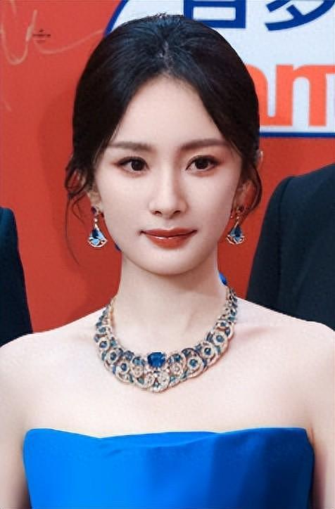 杨幂提名金莲花奖不到48小时，令人担心的事发生了，赵丽颖遭殃（组图） - 1