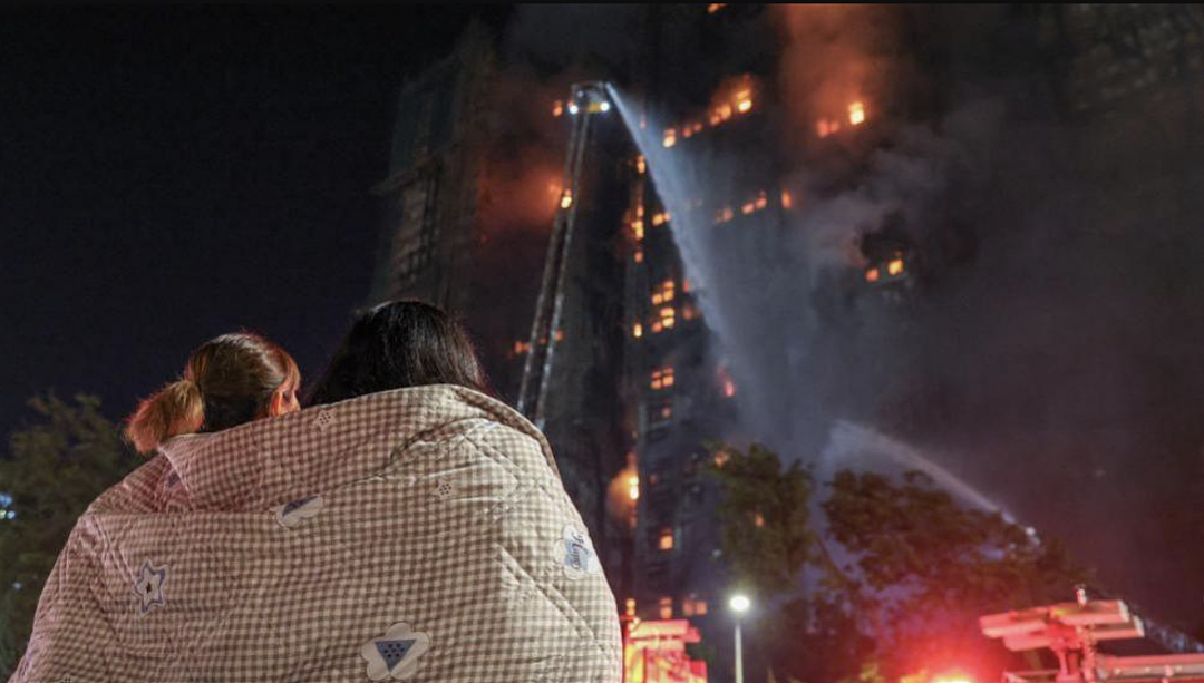 香港大火已致44人遇难！200余人失联！警方公布重大怀疑，拘捕三人（组图） - 5