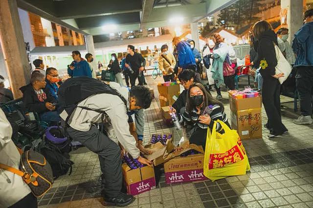 大埔火警44死279人失联:香港主权移交后第二宗五级大火,警方拘三名工程公司人员(组图) - 10