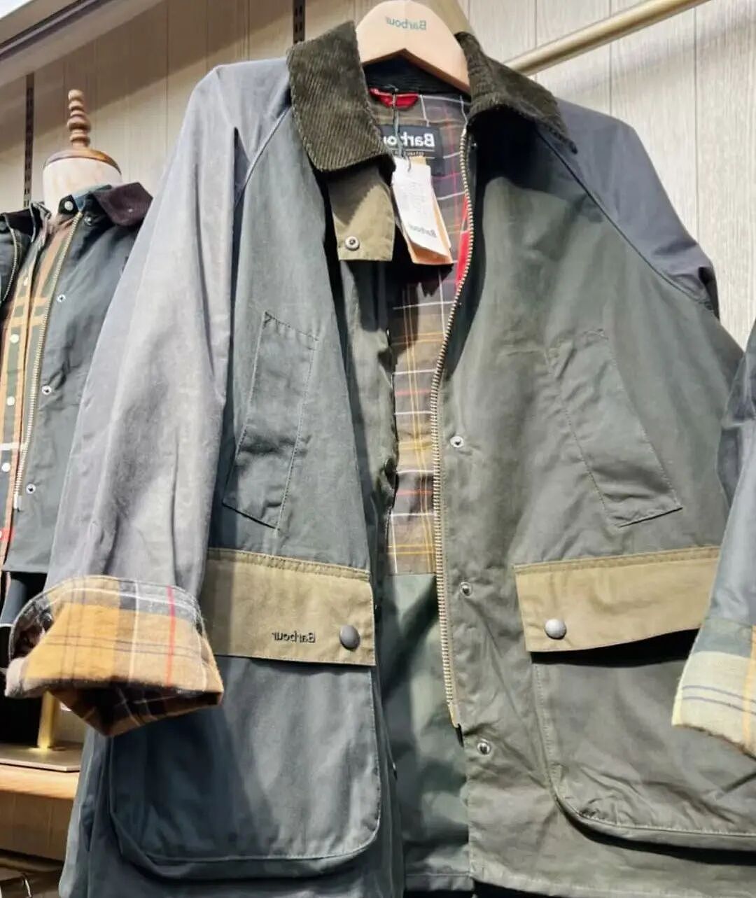 中产最新打工战袍：4000块的“劳保服”（组图） - 14