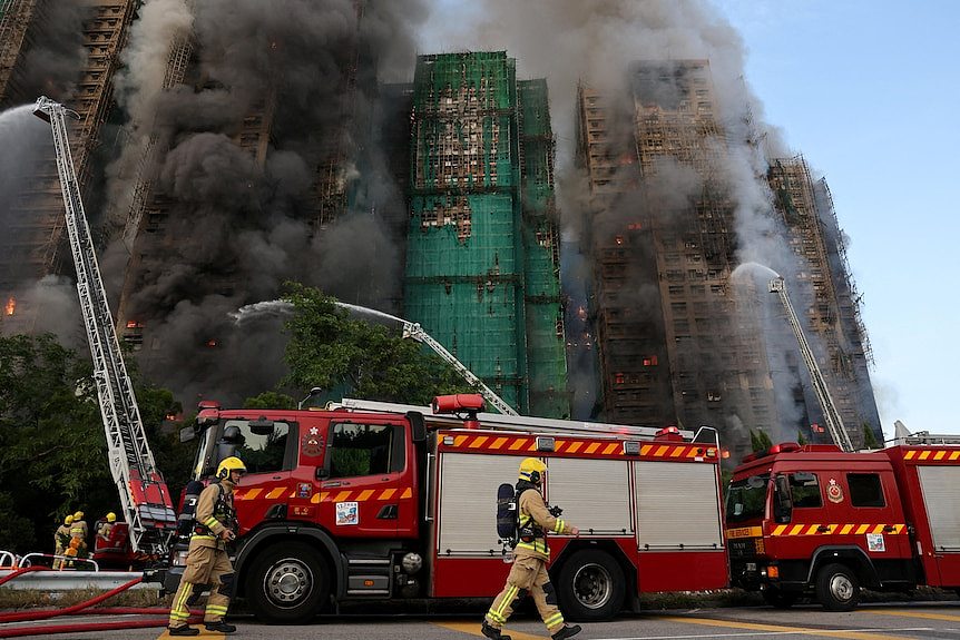 香港大埔火灾：港人自建“报平安”地图，绝望中寻找生还者（组图） - 5