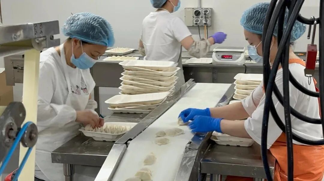 一周包30万只！这一中国美食占领新西兰，华人工厂悄悄做大（组图） - 2