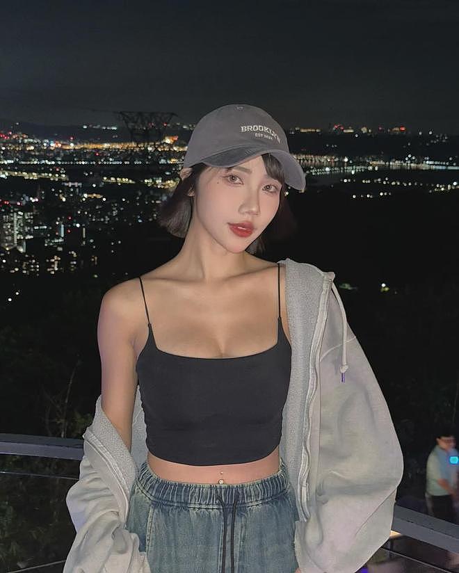 【美女】她号称台湾“赤木晴子”，凹凸有致，美艳动人，这身材简直绝了！（组图） - 10