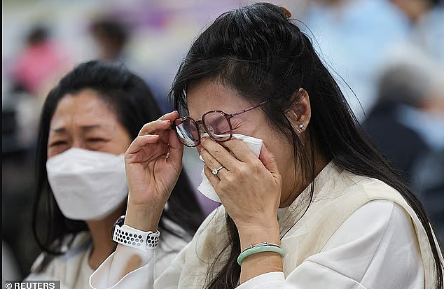 惨烈!香港大埔罕见五级大火,多幢大厦陷火海:至少36人遇难、279人失联(组图) - 22