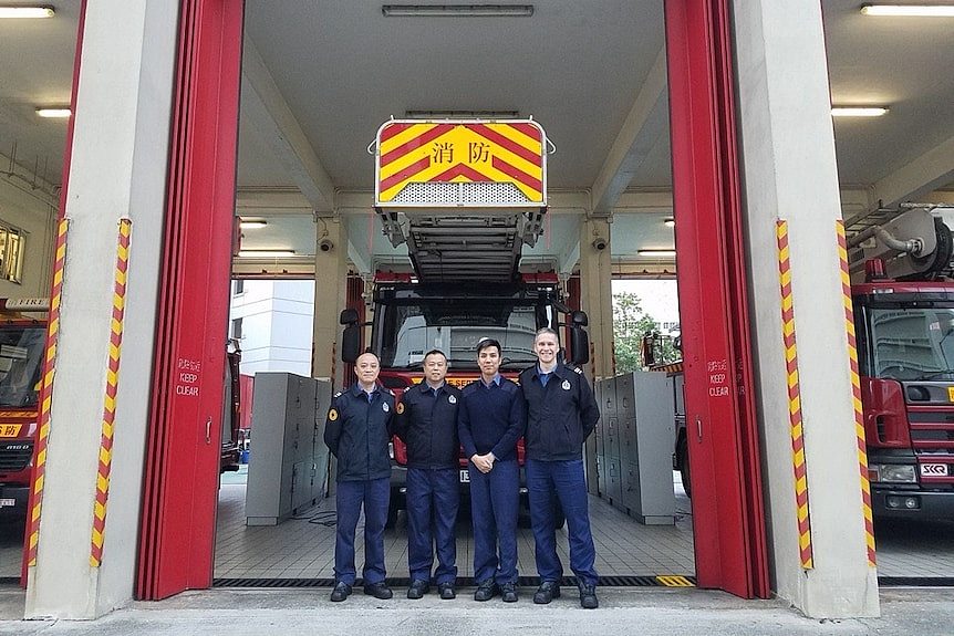香港大埔火灾：港人自建“报平安”地图，绝望中寻找生还者（组图） - 4