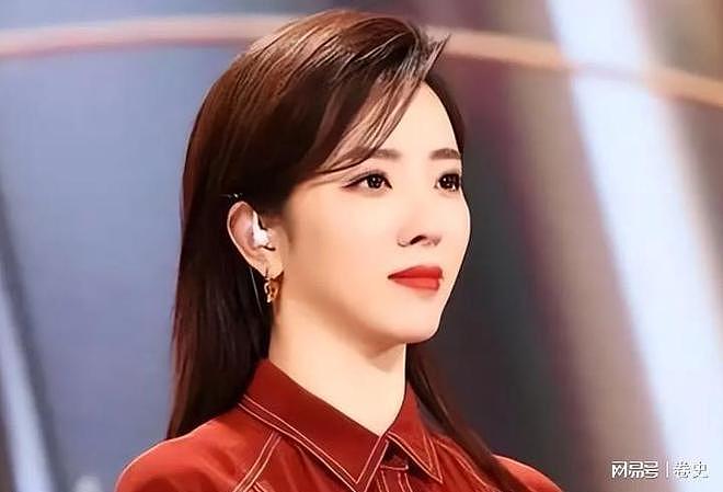 狐狸尾巴藏不住?李思思离开央视原因曝光,原来“野心”不止于此(组图) - 11