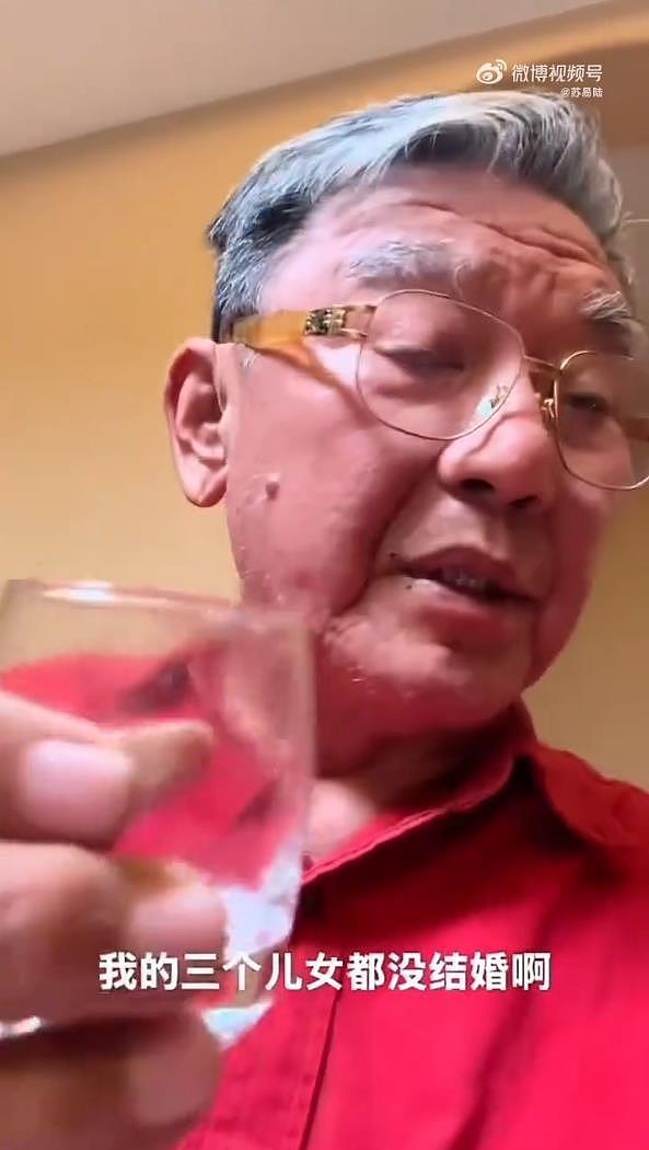 李立群回应三个孩子都没结婚：结婚不一定好，不结婚更不好（组图） - 5