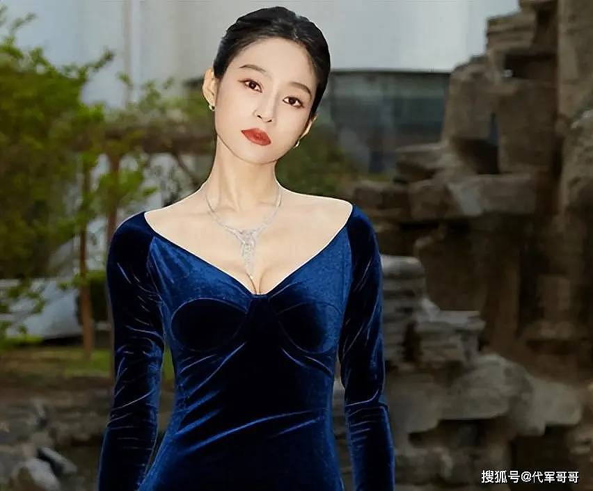 她因丈夫长得太帅倒追5年，生下双胞胎，如今怎样？（组图） - 8