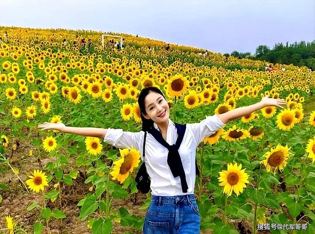 她因丈夫长得太帅倒追5年，生下双胞胎，如今怎样？（组图） - 1