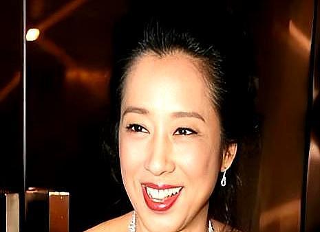 王晶曝霍震霆离婚内幕,罗康瑞早与朱玲玲约定,只是碍于豪门体面(组图) - 7