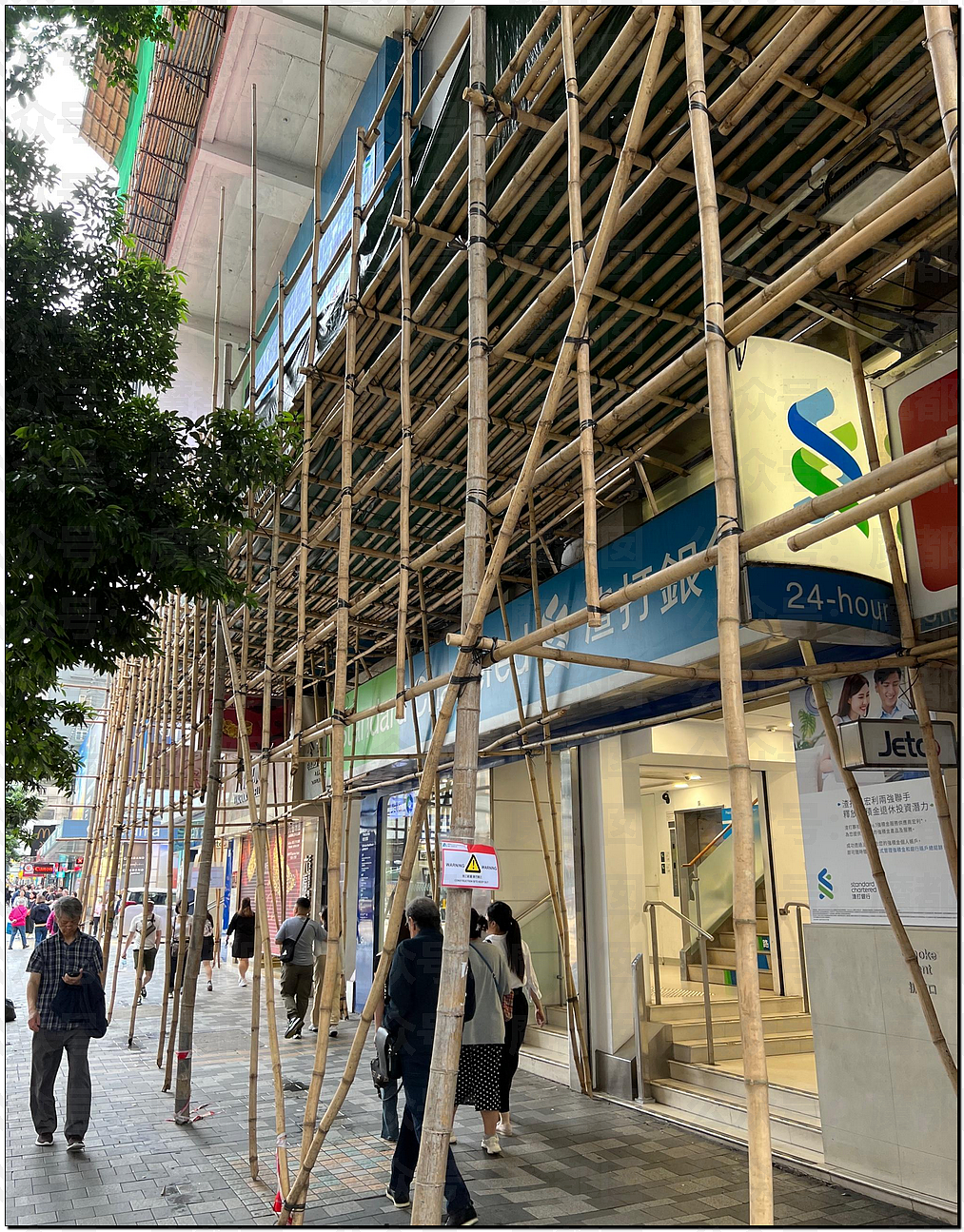 香港大火仿佛人间炼狱！竹子脚手架揭露行业腥臭垄断内幕（视频/组图） - 57