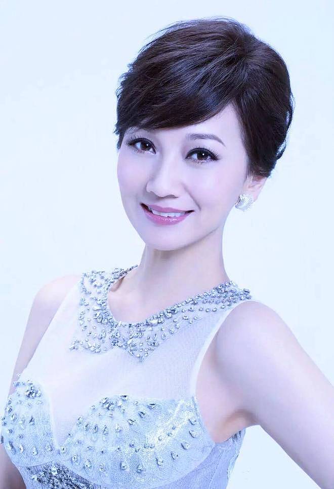 王晶点评赵雅芝、高圆圆：前者“没什么演技但观众缘特别好” ，后者“老天爷赏饭吃”（组图） - 3