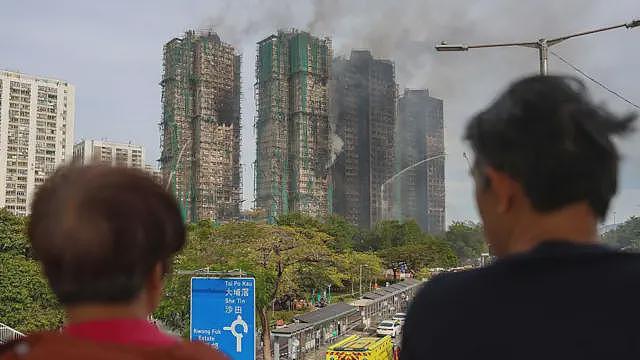 香港大火26小时:不断攀升的死亡数字!挣扎的亲人...(组图) - 1