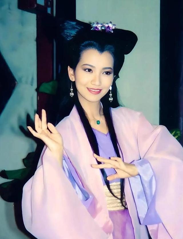 王晶评众女星：赵雅芝没演技有观众缘，高圆圆老天赏饭吃，刘亦菲靠努力（组图） - 6