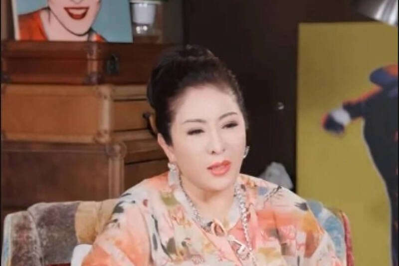 刘德华曾公司破产欠债4千万港币，向太大方出手：没写借据（组图） - 2
