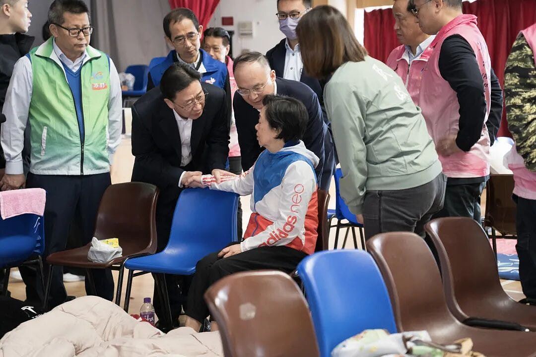 香港宏福苑大火受关注,港澳办:根据特区政府需求,已协调广东省协助救灾(组图) - 5