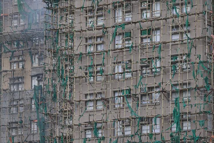 黑历史被翻出，宏福苑包商“报价比别人贵1.5亿”（图） - 1