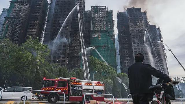 香港大埔宏福苑五级火警:为何发生连环大火?为何造成如此大伤亡?(组图) - 13