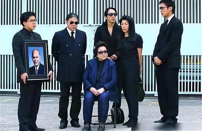 王晶曝霍震霆离婚内幕,罗康瑞早与朱玲玲约定,只是碍于豪门体面(组图) - 14