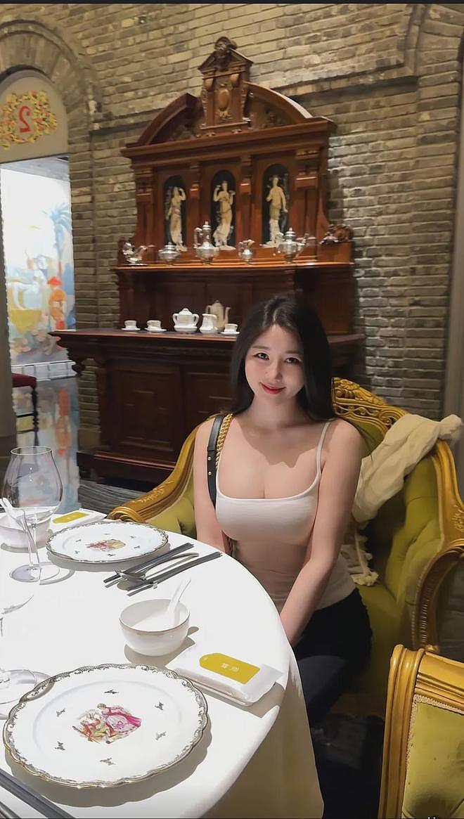 【美女】国产极品少妇，相当丰满圆润的身材，绝了（组图） - 13